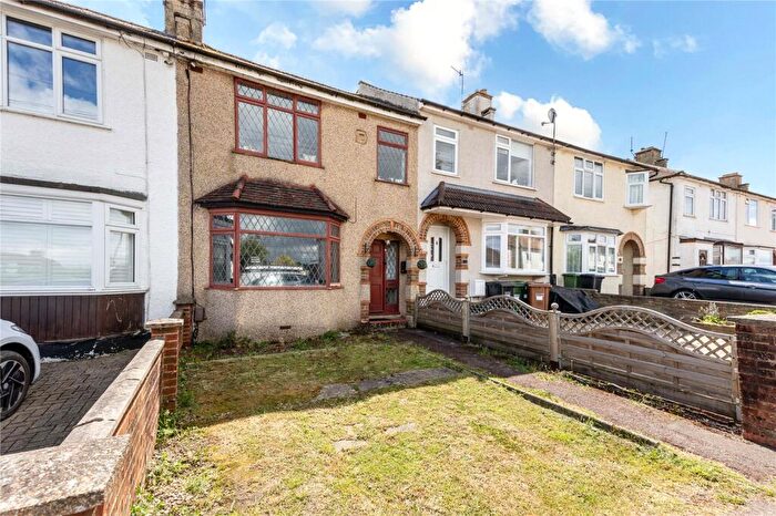3 Bedroom Terraced House For Sale In Prince Albert Square, Redhill, Surrey, RH1