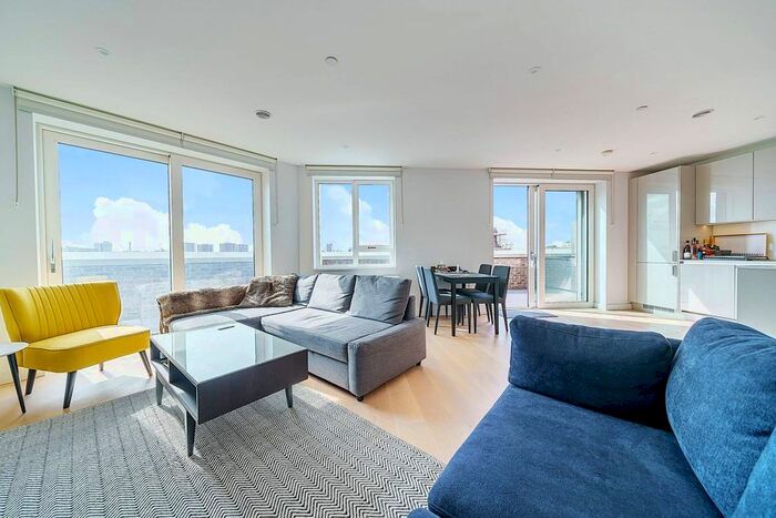 1 Bedroom Flat For Sale In Tarling House, Elephant And Castle, London, SE17