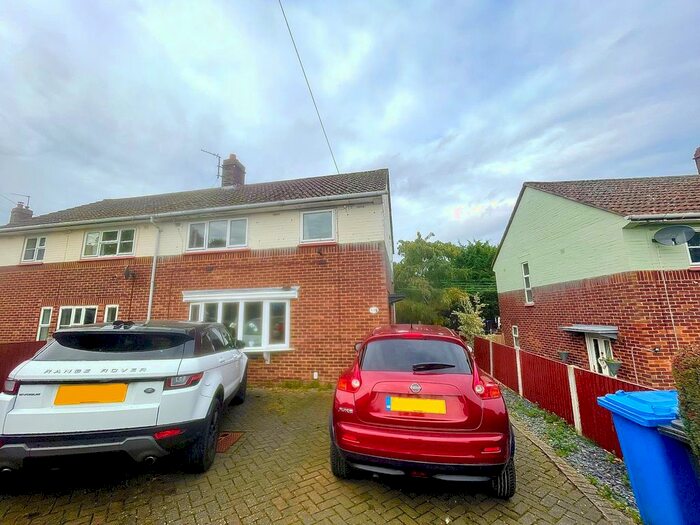 3 Bedroom Semi-Detached House To Rent In Tudor Road, Sudbury, CO10
