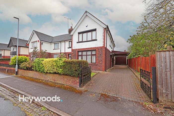 3 Bedroom Semi Detached House For Sale In Watlands Avenue, Wolstanton, Newcastle Under Lyme, ST5
