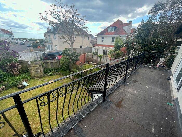 1 Bedroom Flat To Rent In Stourcliffe Avenue, Bournemouth, BH6