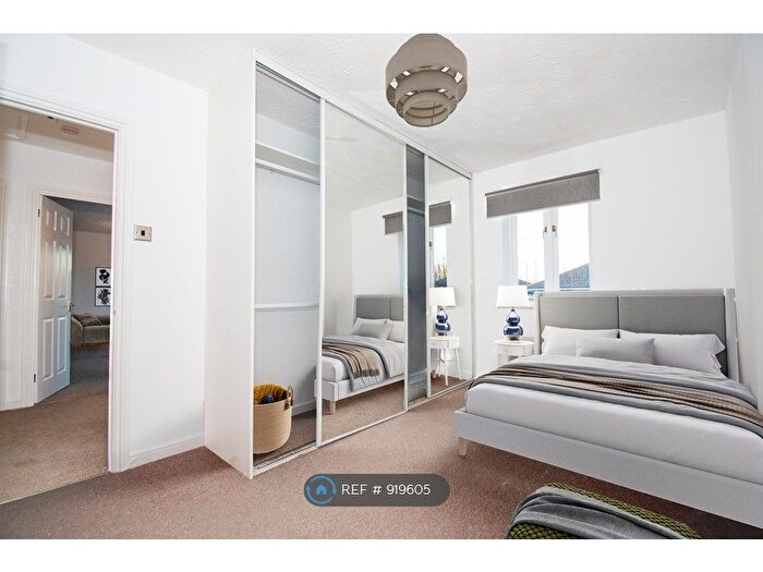 2 Bedroom Flat To Rent In Neptune Walk, Erith, DA8