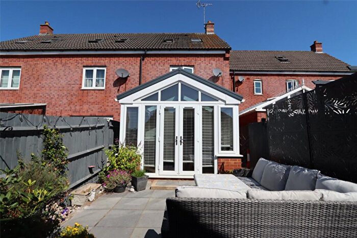 3 Bedroom End Of Terrace House For Sale In Canal Lane, Deanshanger, Milton Keynes, Buckinghamshire, MK19