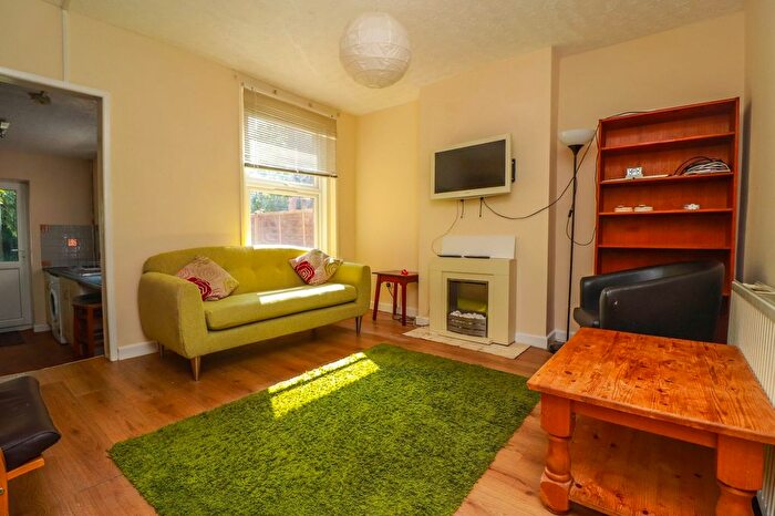 4 Bedroom Terraced House To Rent In Northcote Road, Southampton, Hampshire, SO17