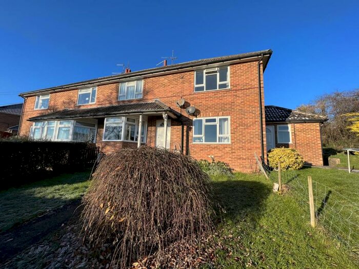 2 Bedroom Flat To Rent In Uphills, Bruton, Somerset, BA10