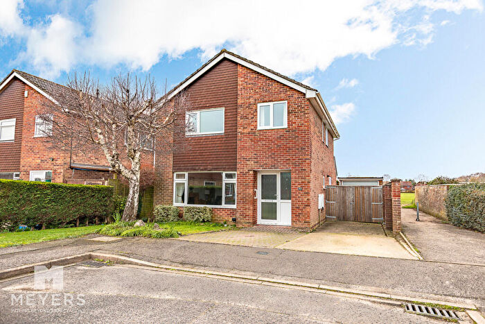 4 Bedroom Detached House For Sale In Bradford Road, Bournemouth, BH9