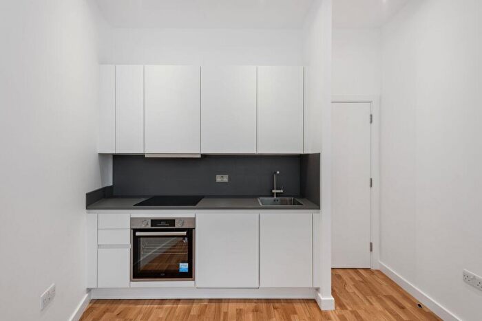 1 Bedroom Flat To Rent In Canfield Gardens, NW6