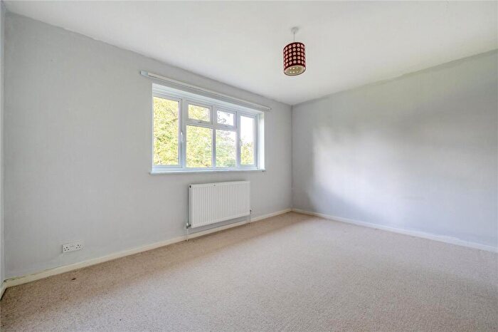 5 Bedroom Detached House To Rent In Church Street, Alton, Hampshire, GU34