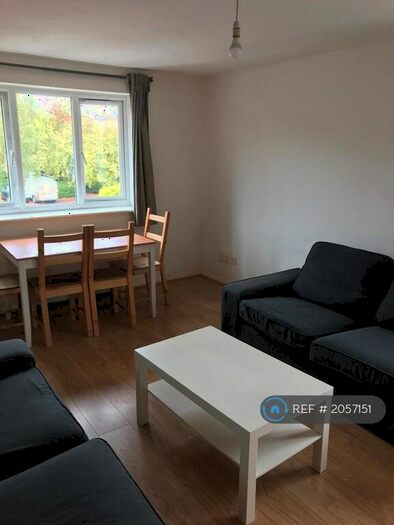 1 Bedroom Flat To Rent In Greenway Close, London, N11