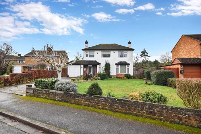 3 Bedroom Detached House For Sale In The Spinney, Winthorpe, Newark, NG24