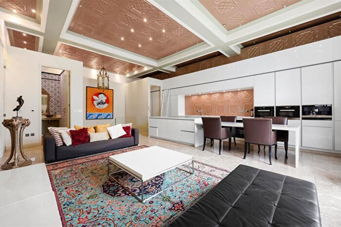 3 Bedroom Apartment To Rent In Academy Apartments, Hackney, E8