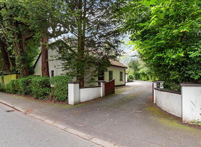 3 Bedroom House For Sale In Chestnut Lodge, Somerton Road, Belfast, BT15