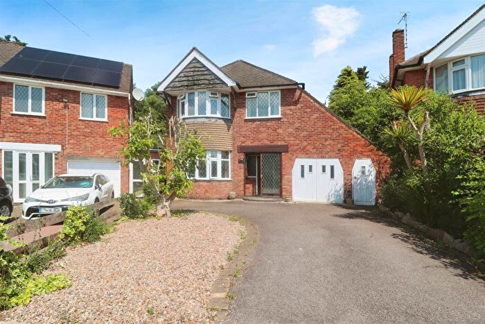 3 Bedroom Detached House For Sale In Wintersdale Road, Leicester, LE5