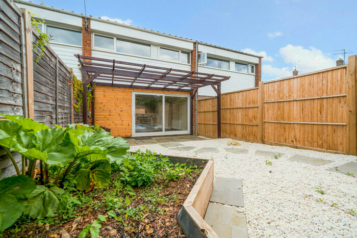 3 Bedroom Terraced House To Rent In Elm Court, Sonning Common, Oxfordshire, RG4