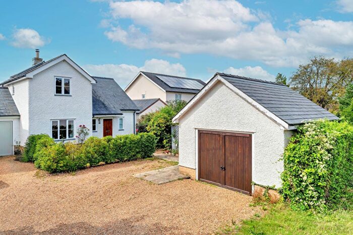 3 Bedroom Link Detached House For Sale In Hay Street, Steeple Morden, SG8