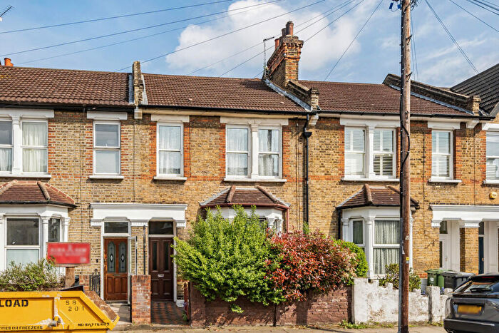 2 Bedroom Apartment For Sale In Nelgarde Road, London, SE6