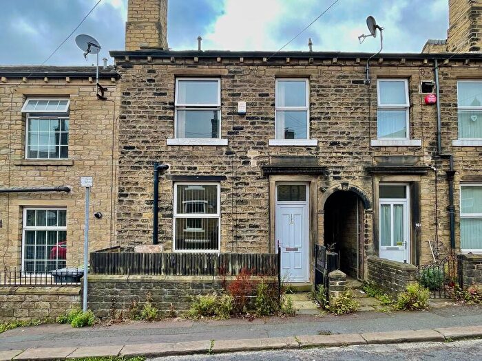 2 Bedroom Terraced House For Sale In Wellington Street, Huddersfield, HD3