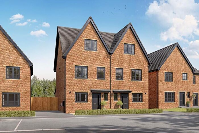 3 Bedroom Property For Sale In "The Rosewood" At Fairway, Rochdale, OL11