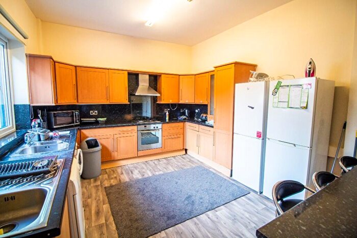 1 Bedroom House Of Multiple Occupation To Rent In Bury Street, M26