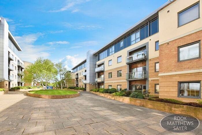 2 Bedroom Apartment For Sale In Grove Park Oval, Newcastle Upon Tyne, NE3