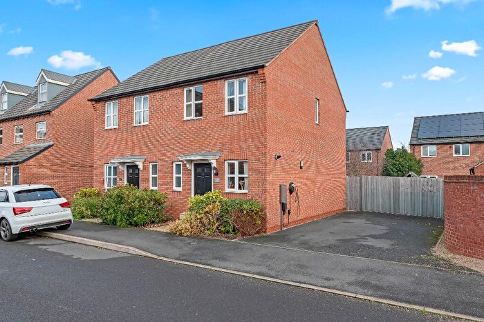 2 Bedroom Semi-Detached House For Sale In Hewett Street, Warsop Vale, NG20