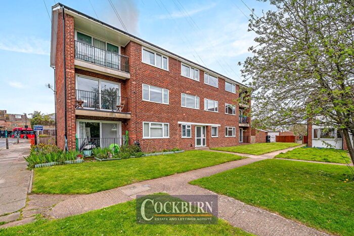2 Bedroom Flat For Sale In Brentwood Close, New Eltham, SE9