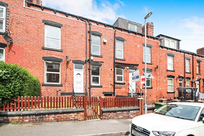 2 Bedroom Terraced House To Rent In Gilpin Place, Leeds, West Yorkshire, LS12