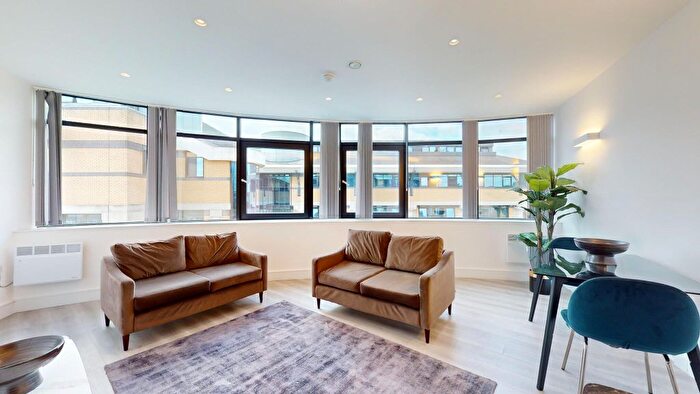 2 Bedroom Flat To Rent In New Horizons Court, Brentford, TW8