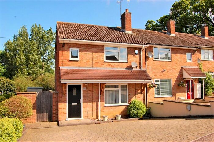 2 Bedroom End Of Terrace House To Rent In Turners Hill, Hemel Hempstead, HP2