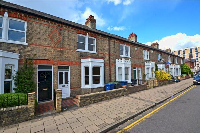 1 Bedroom Apartment To Rent In Mackenzie Road, Cambridge, CB1