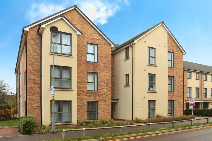 2 Bedroom Flat To Rent In St. Johns Close, Peterborough, PE3