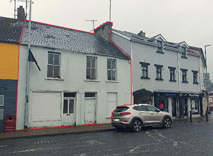 5 Bedroom Mid Terraced House For Sale In Ferguson Crescent, Castlederg, BT81