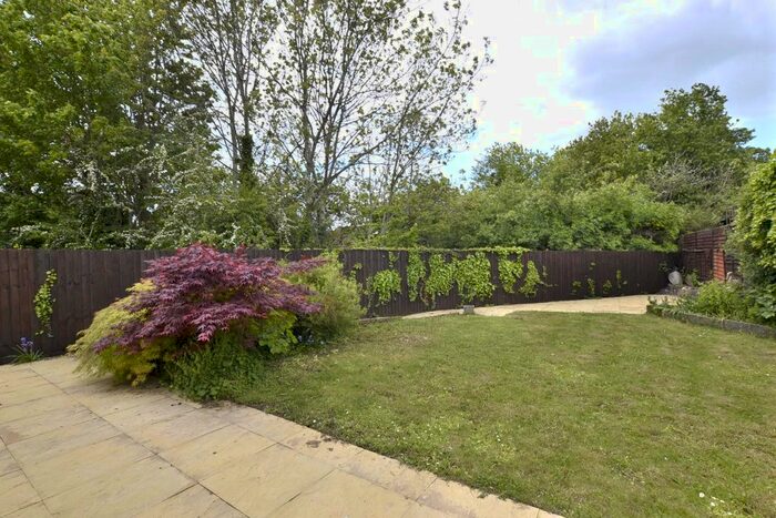 2 Bedroom Bungalow For Sale In Linsley Way, Tuffley, Gloucester, Gloucestershire, GL4