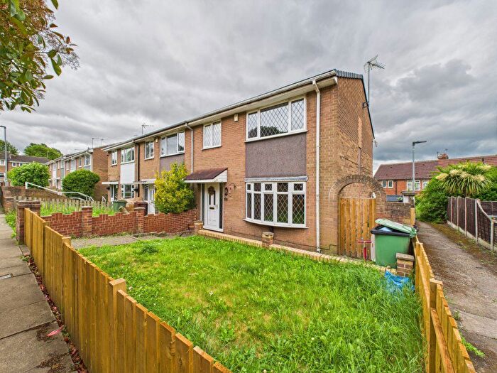 3 Bedroom Semi-Detached House To Rent In Grove Mount, Pontefract, WF8