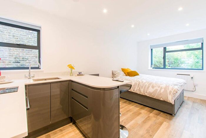 Studio To Rent In Wightman Road, Harringay, London, N4