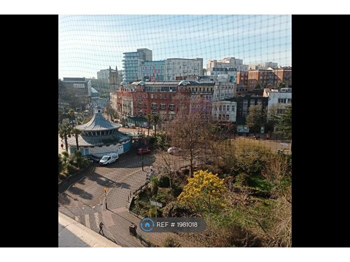 3 Bedroom Flat To Rent In Bourne Court, Bournemouth, BH2