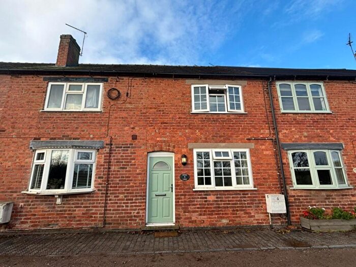 2 Bedroom House To Rent In Derry Lane, Bingham, NG13