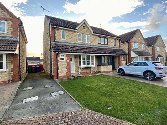3 Bedroom Semi Detached House To Rent In Old Rugby Park, Goole, DN14