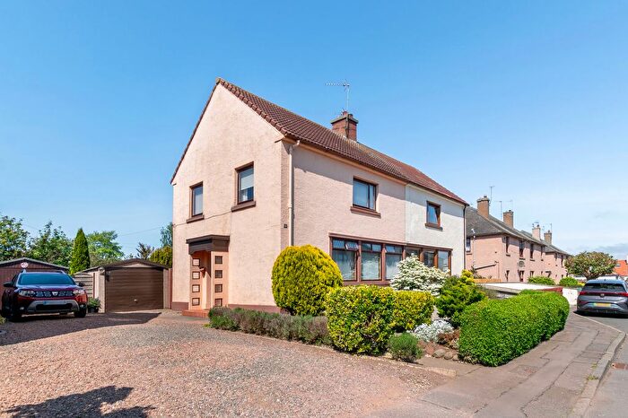 3 Bedroom Semi-Detached House For Sale In Hardie Terrace, East Linton, EH40
