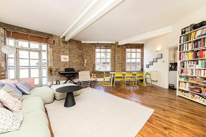2 Bedroom Flat To Rent In Dingley Place, London, EC1V