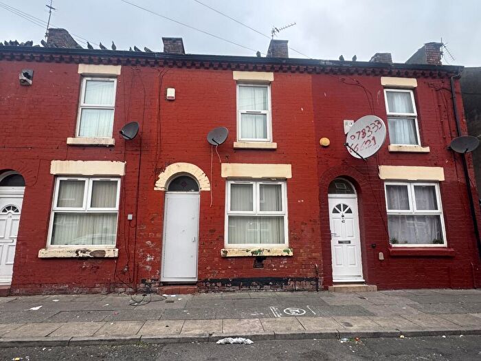 2 Bedroom Terraced House For Sale In Holmes Street, Liverpool, L8