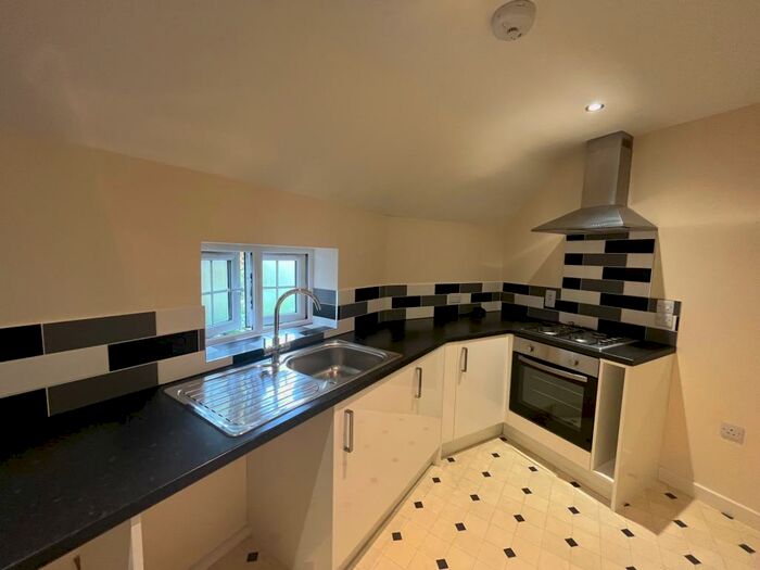 2 Bedroom Apartment To Rent In Ashford Grove, Yeovil, BA21