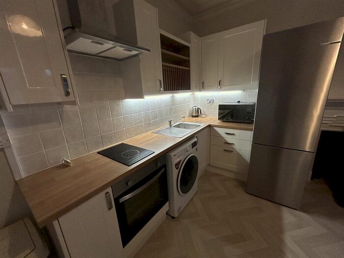 Studio To Rent In Blakesley Avenue, London, W5