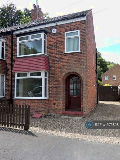 3 Bedroom Semi-Detached House To Rent In Cornwall Street, Cottingham, HU16
