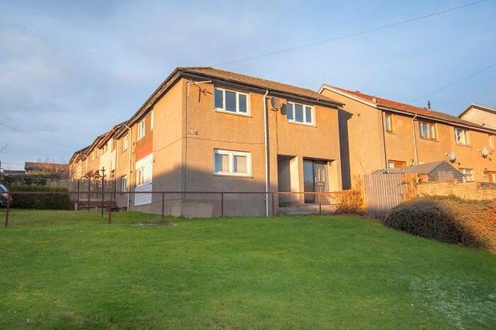 2 Bedroom Flat To Rent In Torbeith Gardens, Hill Of Beath, KY4