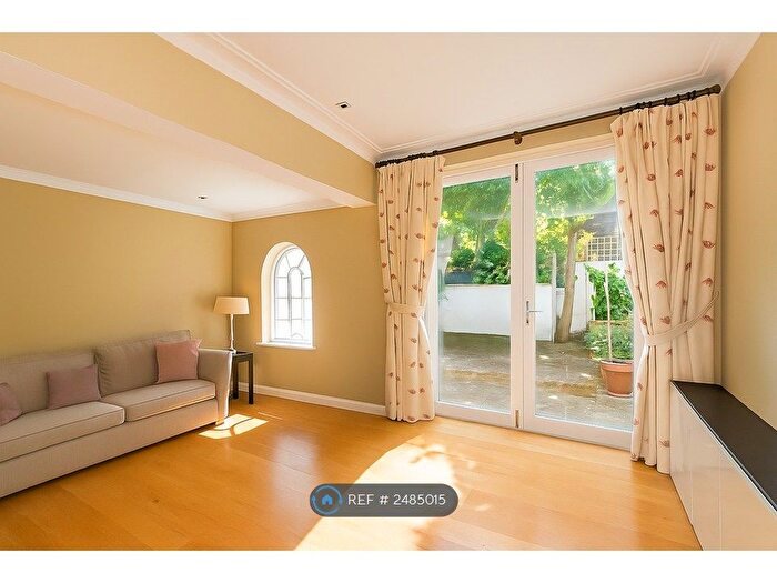 3 Bedroom Terraced House To Rent In Radnor Walk, London, SW3