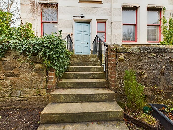 2 Bedroom Flat To Rent In Windsor Avenue, Belfast, BT9
