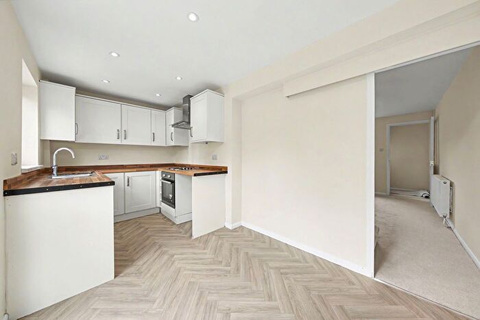 2 Bedroom Terraced House For Sale In Firvale Road, Chesterfield, S42