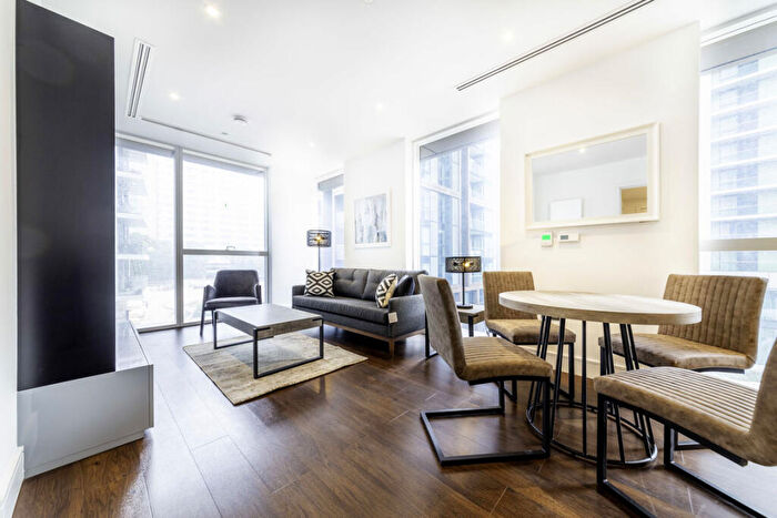 1 Bedroom Flat To Rent In Maine Tower, Canary Wharf, London, E14