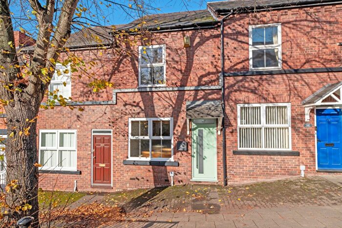 2 Bedroom Terraced House For Sale In High Street, Frodsham, WA6